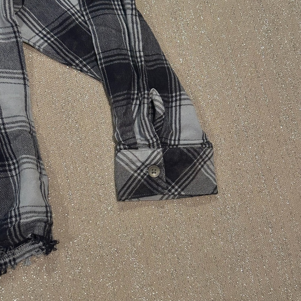 Cloth & Stone gray plaid cropped blouse, size S - Picture 4 of 10